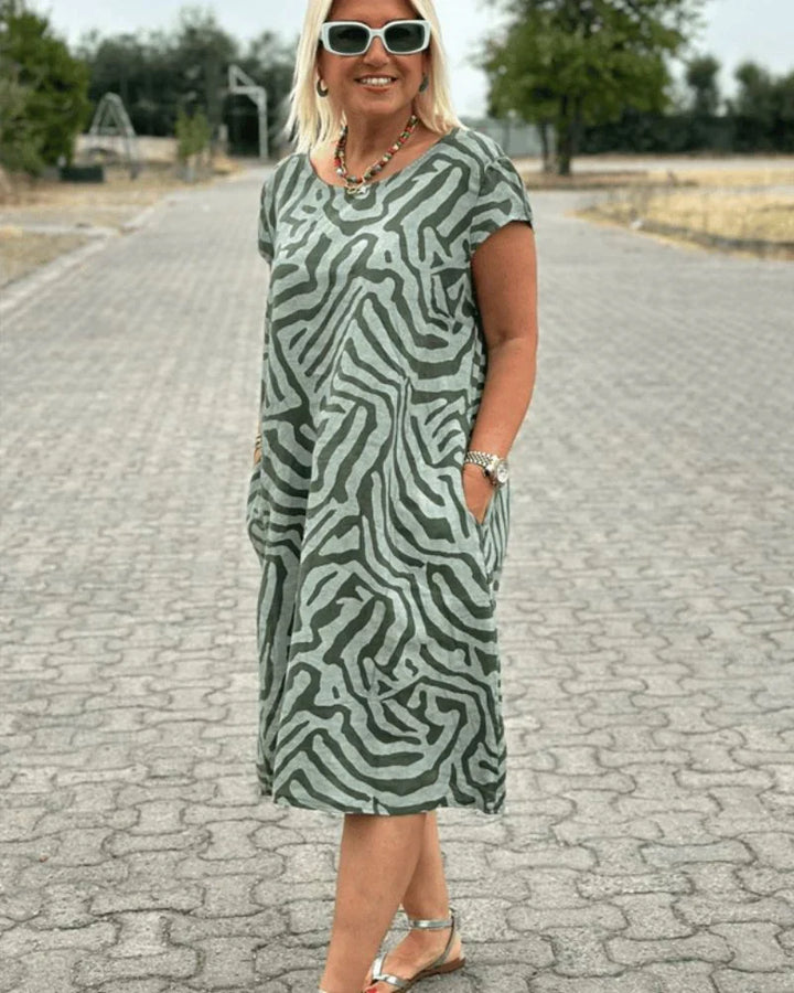 Nelia™ – Summer Dress with Round Neck and Beautiful Print
